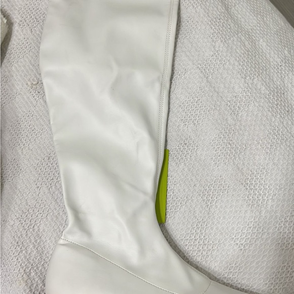 NEW Gianni Bini Over the knee platform boots. White. Size 7 - Picture 6 of 8